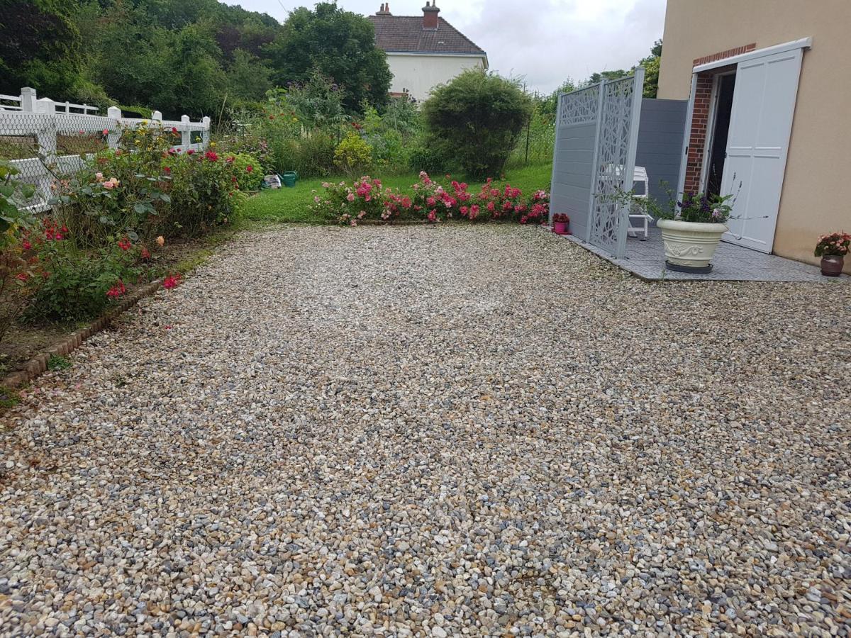 Bed and Breakfast Les Lupins Étretat Exterior foto